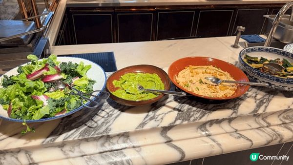 ROSEWOOD酒店半自助酒店的早餐豐富，有中式，有西式，有...