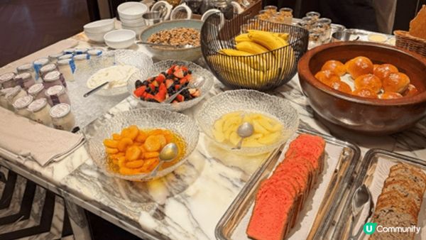 ROSEWOOD酒店半自助酒店的早餐豐富，有中式，有西式，有...