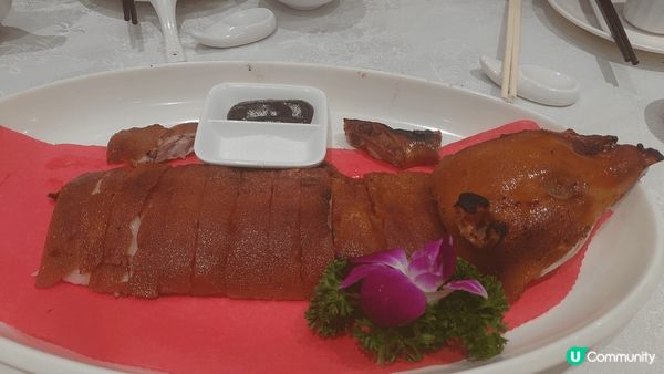長輩生日飯，中餐最啱食，碟碟都好有份量，其中半隻乳豬只係加$...