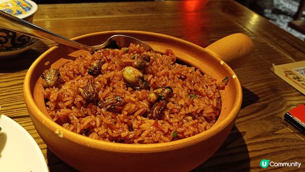 一間十分有驚喜中餐菜餐廳，口水雞辣而不油，豪仔飯水準之作，可...