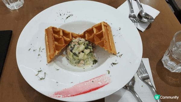 a delicious and attractive des...