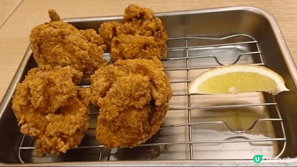 名古屋中部國際空港內有多間餐廳,今次選擇了要排隊進場的Bot...