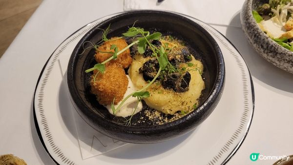 假日同friend歎個Brunch😋