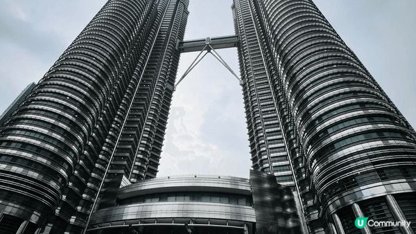 年初到馬來西亞旅行，除了吉隆坡的現代化景點外，還到了附近的地...