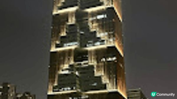 這裡是深圳天空之境，附近有個好大竉物公園，在這裡有好多好靚打...