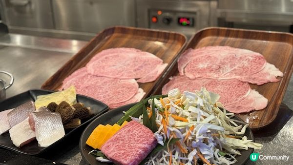 誘人油花。宮崎A5和牛御膳