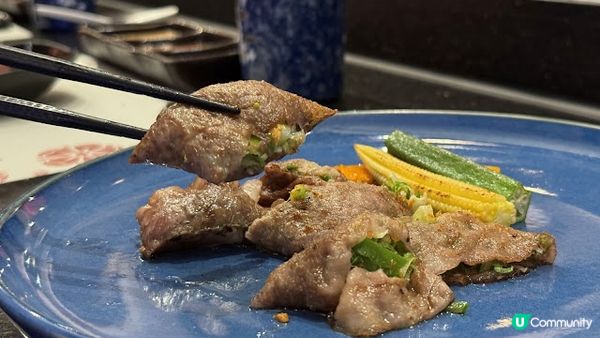 誘人油花。宮崎A5和牛御膳