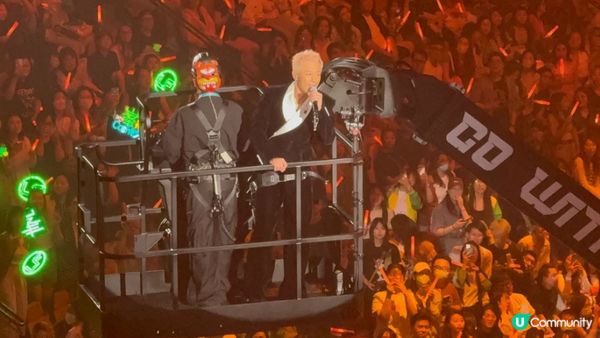 全場跟住唱！🎶