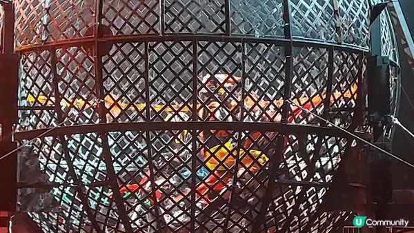 4月中環AIA嘉年華亦有馬戲團表演, 精彩程度不亞於現在正舉...