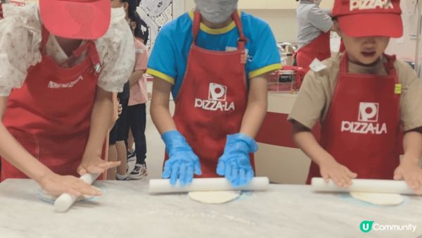 KidZania東京樂園門票可以俾小朋友體驗唔同嘅職業，玩之...