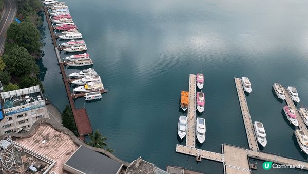 以上圖片全部都是台灣日月潭的晨曦湖光山色及在101大樓上觀看...