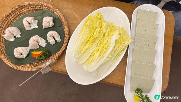 上星期六去了深圳上星期六去小深圳，去了港式茶樓飲茶，啲點心又...