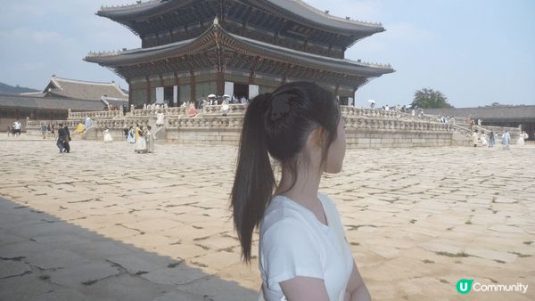 第一次和朋友去旅行，去了韓國，去了著名景點景福宮、南山塔、水...