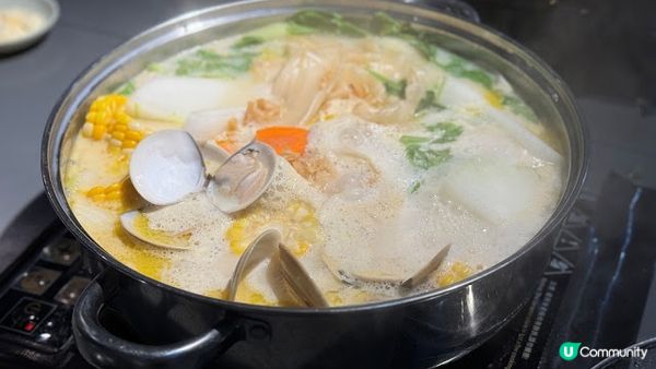 超多料雞煲。小食都好吸引~