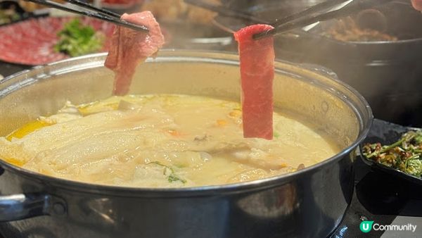 超多料雞煲。小食都好吸引~