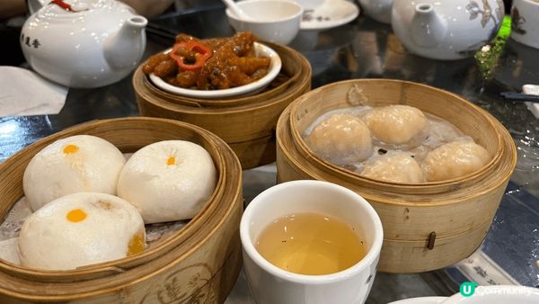 充滿舊式香港味道的蓮香樓，是馳名中外的中式茶樓，當然要去打卡...