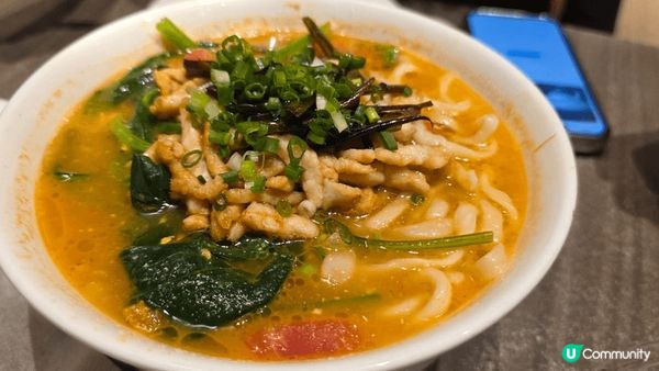 快閃兩日澳門經過呢間《松花湖水餃》餐廳，好欣賞呢款韮菜盒子，...