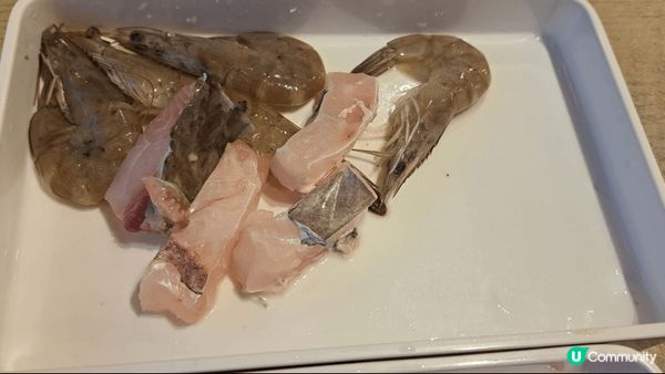 同朋友去旺角打邊爐，2。5小時任食好抵，甜品多選擇又好味，地...