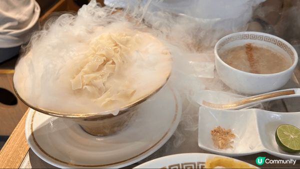 Maru De Sankaku-中環鴨巴甸街