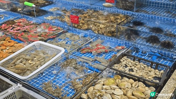 惠州市霞涌海鮮市場！海鮮款式十分多價錢平夠新鮮。！