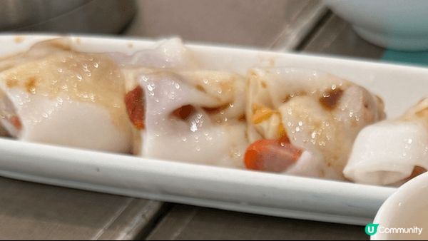 點心專門店蒸既蜜汁叉燒包非常入味，叉燒腸粉非常好味，很有香港...