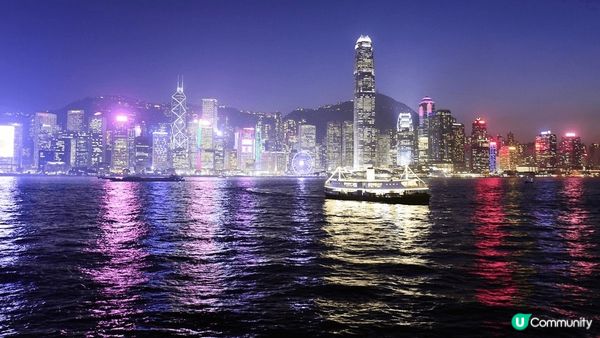 海洋公園有多姿多彩嘅展示活動、機動遊戲、動物生活體、特別係可...