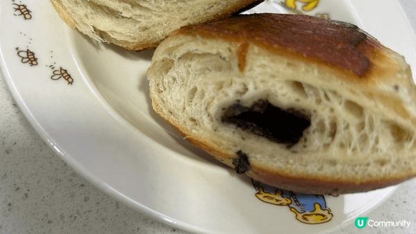 自家製嘅藍莓Muffin、芝麻包，雖然只整少少唔合乎經濟效益...