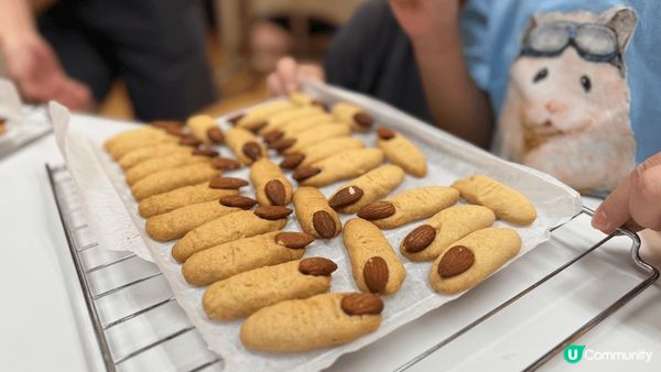 Jacob好鍾意整野食，特別鐘意整甜品。各種唔同嘅應節食品佢...