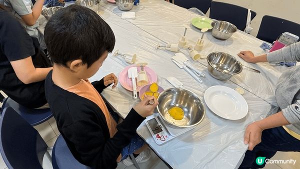 Jacob好鍾意整野食，特別鐘意整甜品。各種唔同嘅應節食品佢...