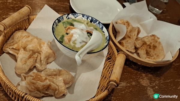 朋友介紹灣仔的上樓泰國菜，食物味道非常好，價錢又唔貴，適合朋...