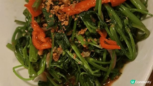 朋友介紹灣仔的上樓泰國菜，食物味道非常好，價錢又唔貴，適合朋...