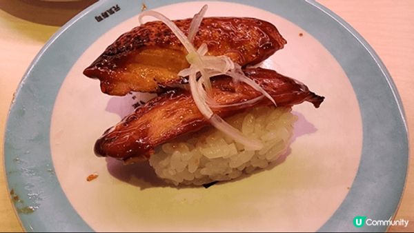 元氣壽司，炸三文魚皮非常香，期間限定食物都好好味好特別