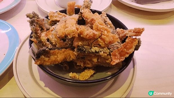 元氣壽司，炸三文魚皮非常香，期間限定食物都好好味好特別