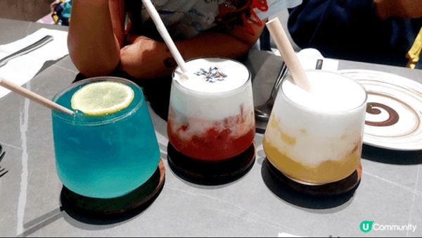 位於銅鑼灣嘅UMI絕對係一邊欣賞維港夜景一邊享受美食嘅首選！...