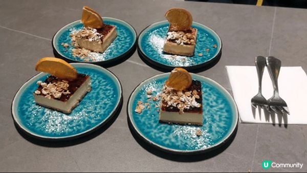 位於銅鑼灣嘅UMI絕對係一邊欣賞維港夜景一邊享受美食嘅首選！...