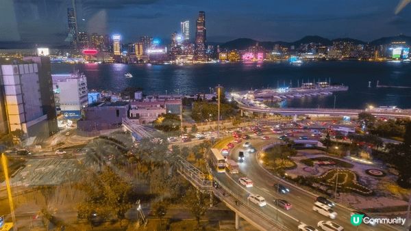 位於銅鑼灣嘅UMI絕對係一邊欣賞維港夜景一邊享受美食嘅首選！...