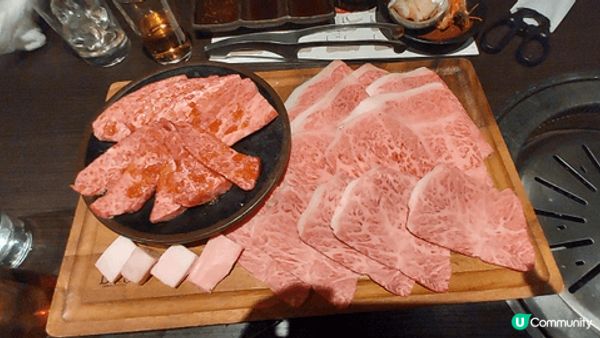 日本東京東門海鮮市場，有各類海鮮，亦有和牛鐵板燒，鰻魚有兩食...