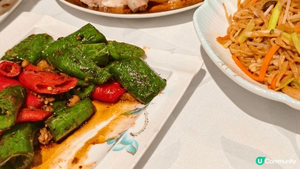 港式茶樓，推介原因香港與家人朋友相處時間不多 ，繁忙的時間下...