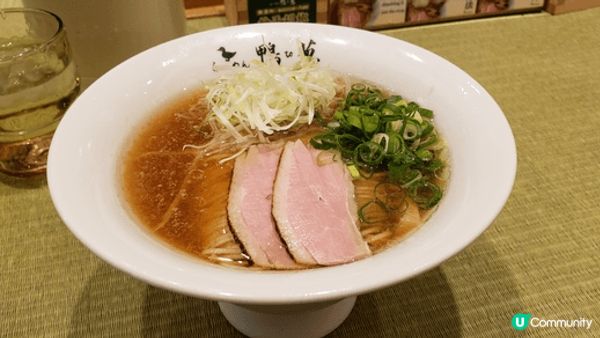 東京站充滿美食，當中特別推介富山縣的名物 “白蝦丼”，除了在...