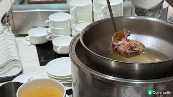 半自助晚餐 。Hopewell Hotel Lobby Cafe