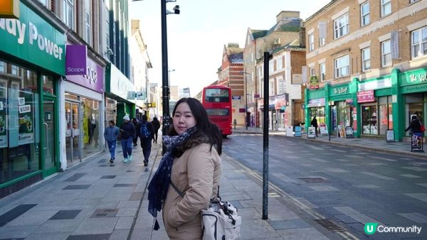 【英國自由行】全英國最悲慘小鎮Slough！隔條街竟然係女皇屋企？伊麗莎白線20分鐘到倫敦但垃圾滿地、大麻味飄飄，樓價竟要41萬鎊？｜烏遊英倫EP2🚆｜鳥遊英倫EP2 Momojoejoe