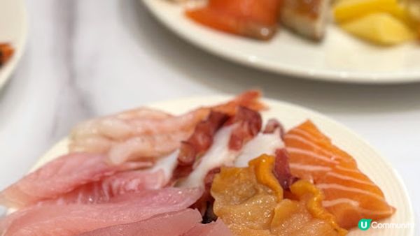 六國酒店。華麗薈萃。原來好多美食!