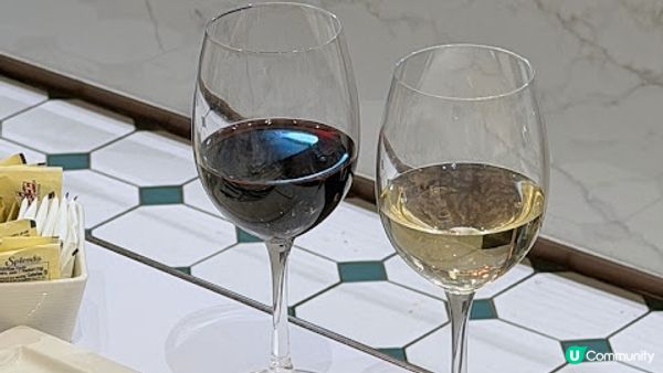 六國酒店。華麗薈萃。原來好多美食!