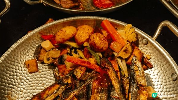 金茂深圳JW萬豪酒店自助午餐，食物質素ok、品種比較多：凍海...