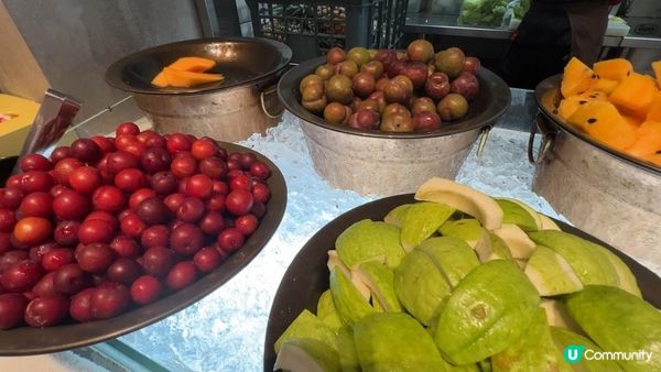 台灣平價吃到飽！我家牛排板橋遠科店老實說：排餐很普通真的不用點！直接單點 390 元自助吧，專心吃水果盤才划算！