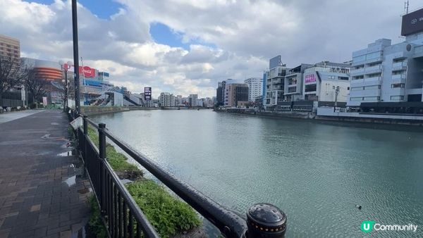 【福岡自由行】博多運河城值得去嗎？誠實開箱商場亮點：直擊罕見方箱一蘭拉麵、米其林廣島燒與超洗腦神曲美少女現場應援！