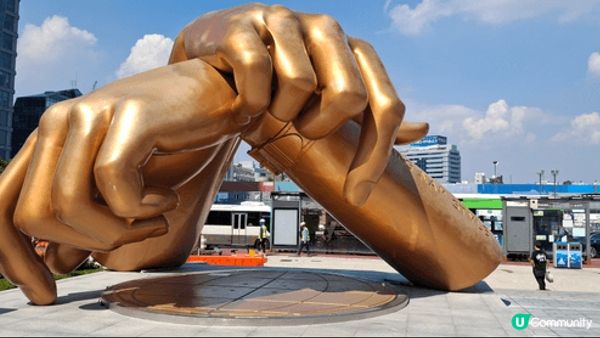 去韓國要去江南區，有莊麗的打卡點星空圖書館以及江南Style...
