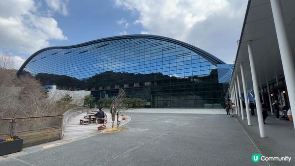 【福岡自由行】太宰府天滿宮一日遊攻略：求學業超靈驗摸神牛、隈研吾大師級特色星巴克，加碼必食熱辣辣梅枝餅！