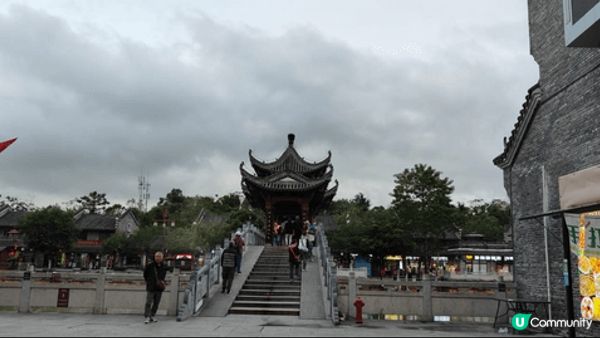 天氣未算太熱。出走國內一轉，遠山玩水，麗江。值得一去。景靚物...