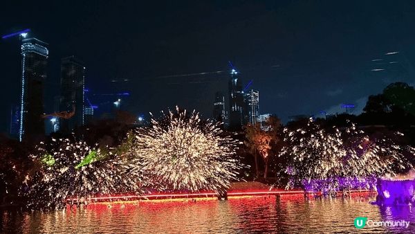 深圳華僑城錦繡中華文化村係一個大型文化主題公園，集歷史、民俗...